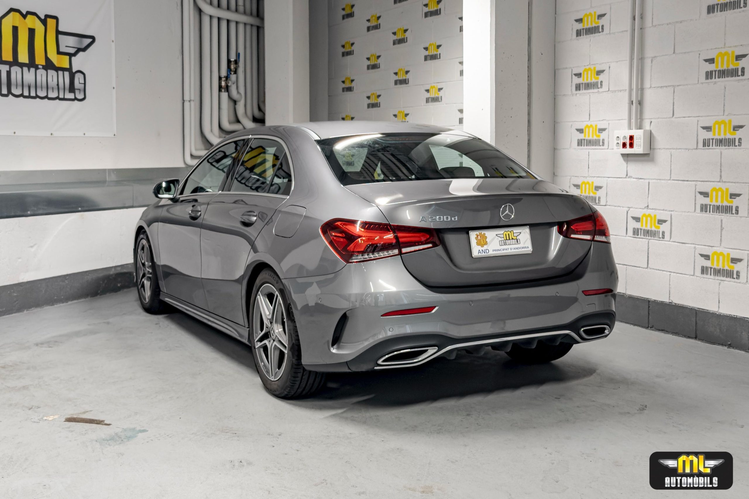 Imagen Mercedes-Benz A 200 d Sedán