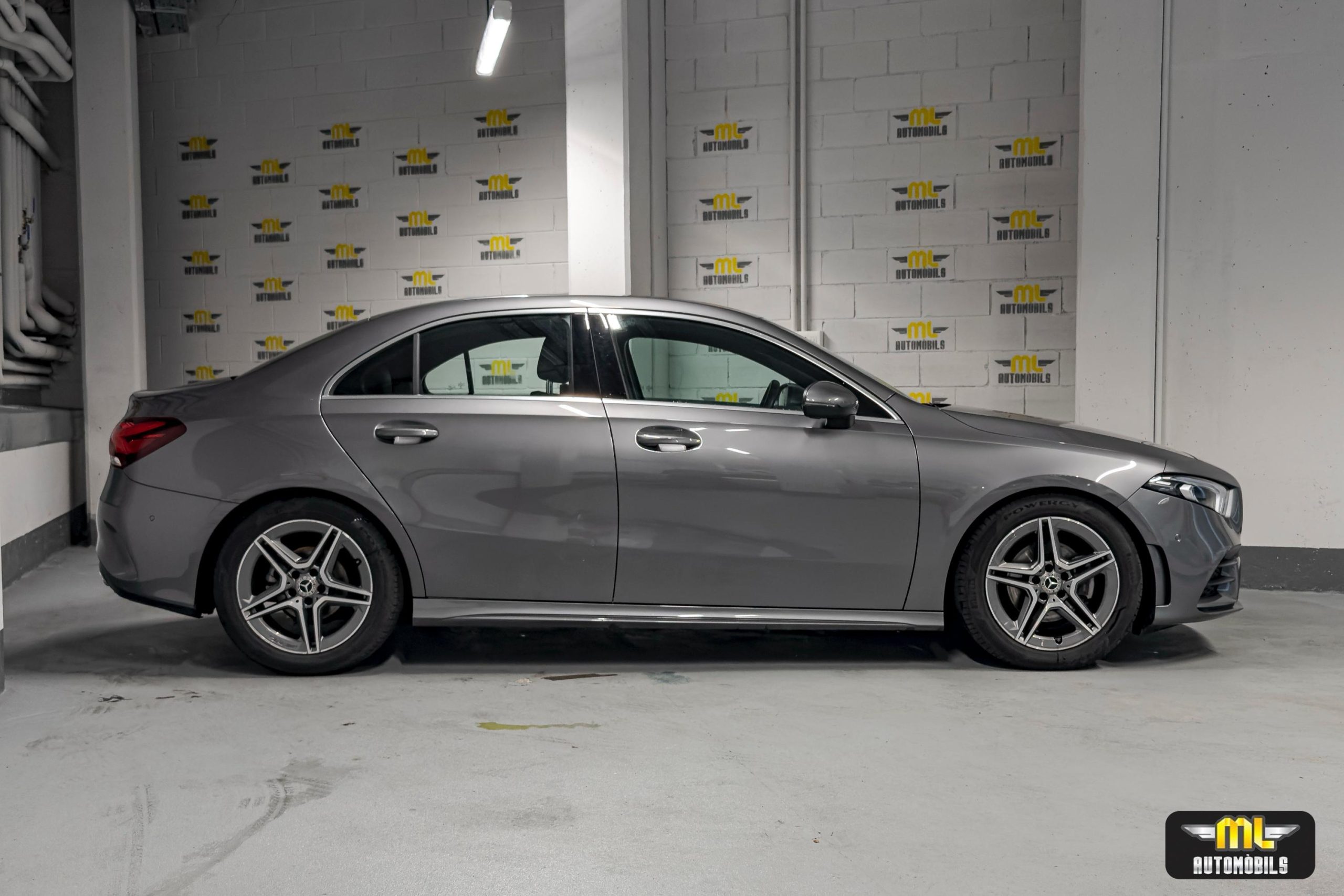 Imagen Mercedes-Benz A 200 d Sedán