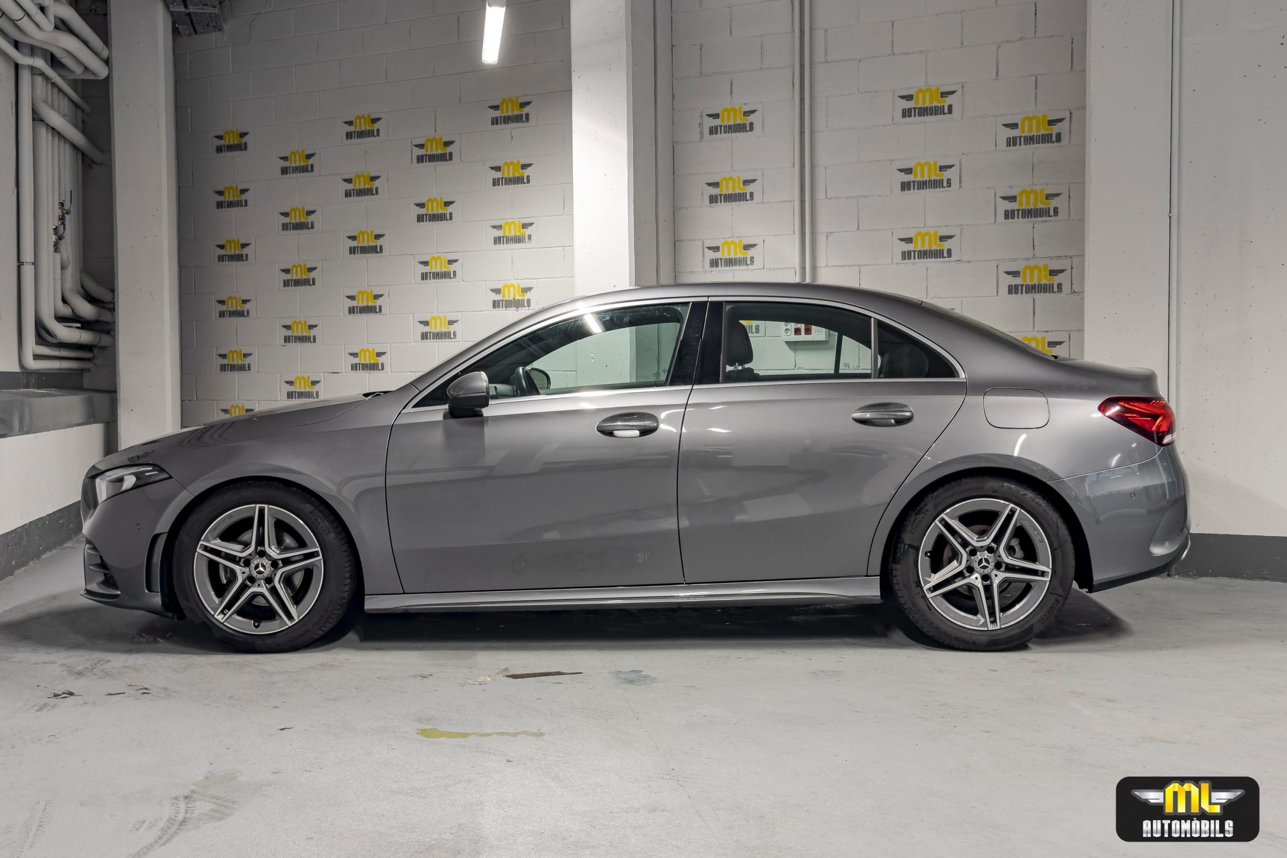 Imagen Mercedes-Benz A 200 d Sedán