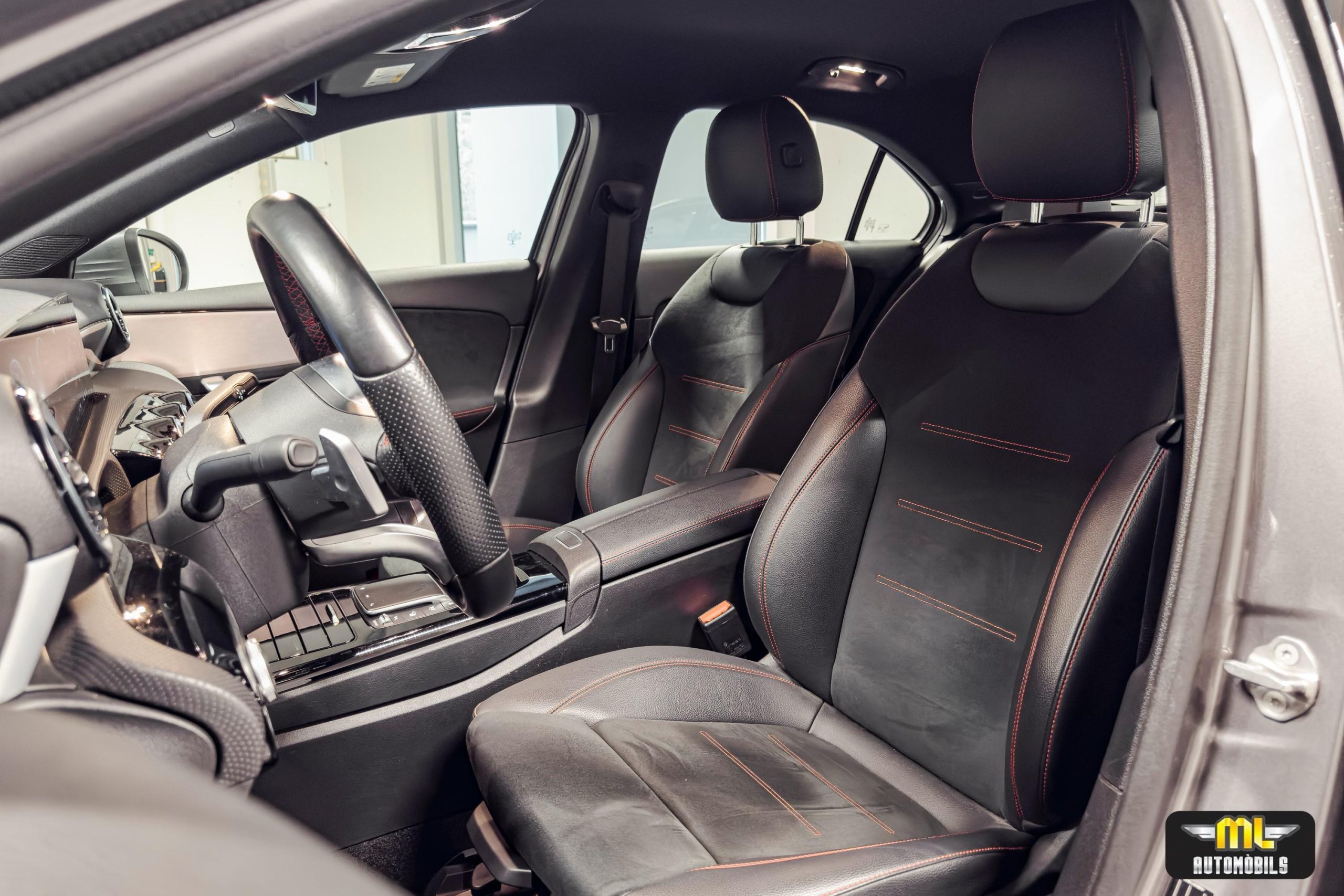 Imagen Mercedes-Benz A 200 d Sedán