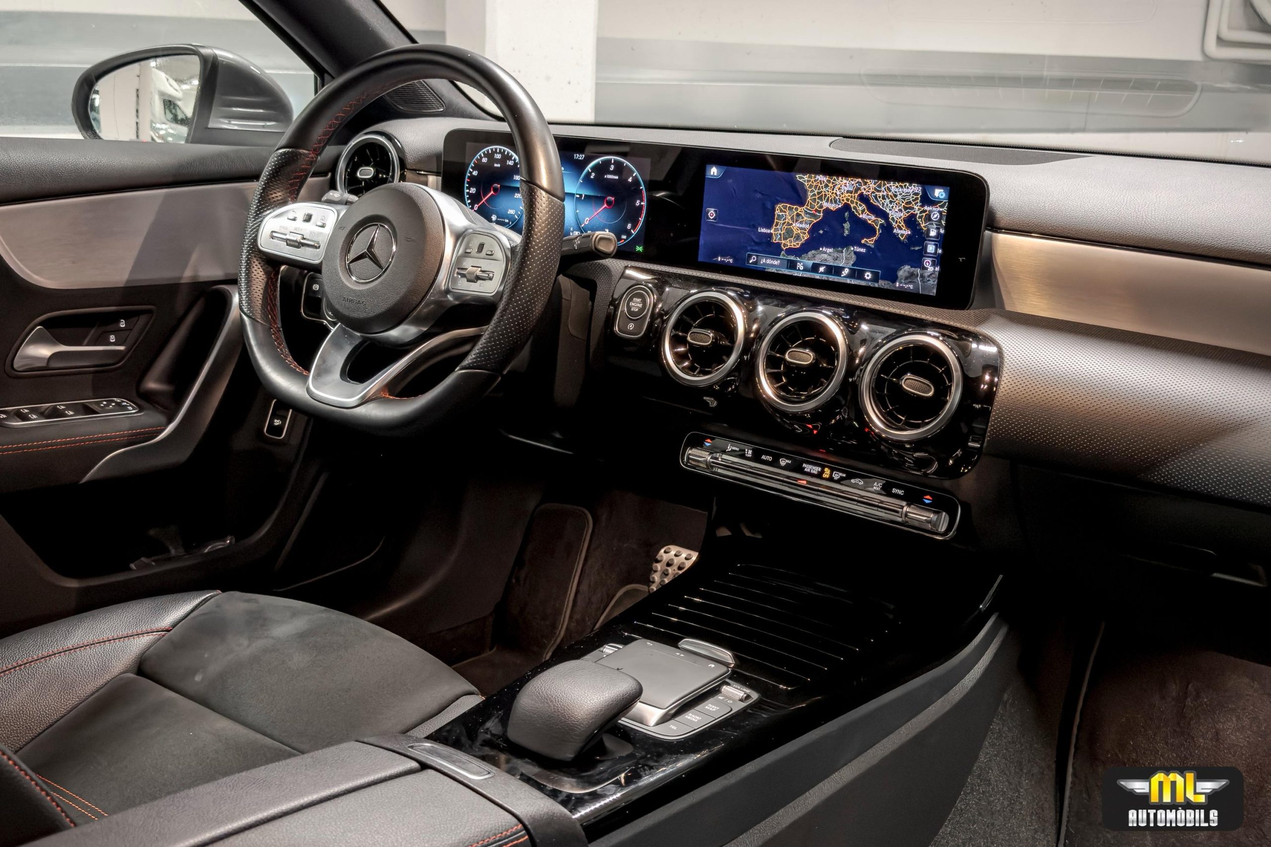 Imagen Mercedes-Benz A 200 d Sedán