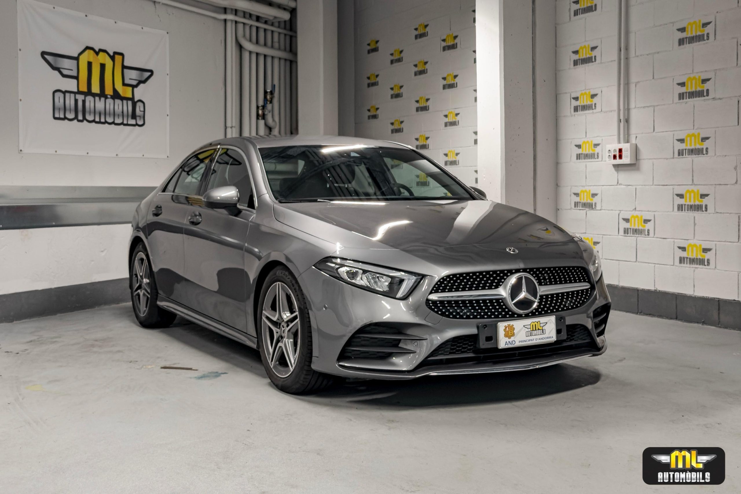 Imagen Mercedes-Benz A 200 d Sedán