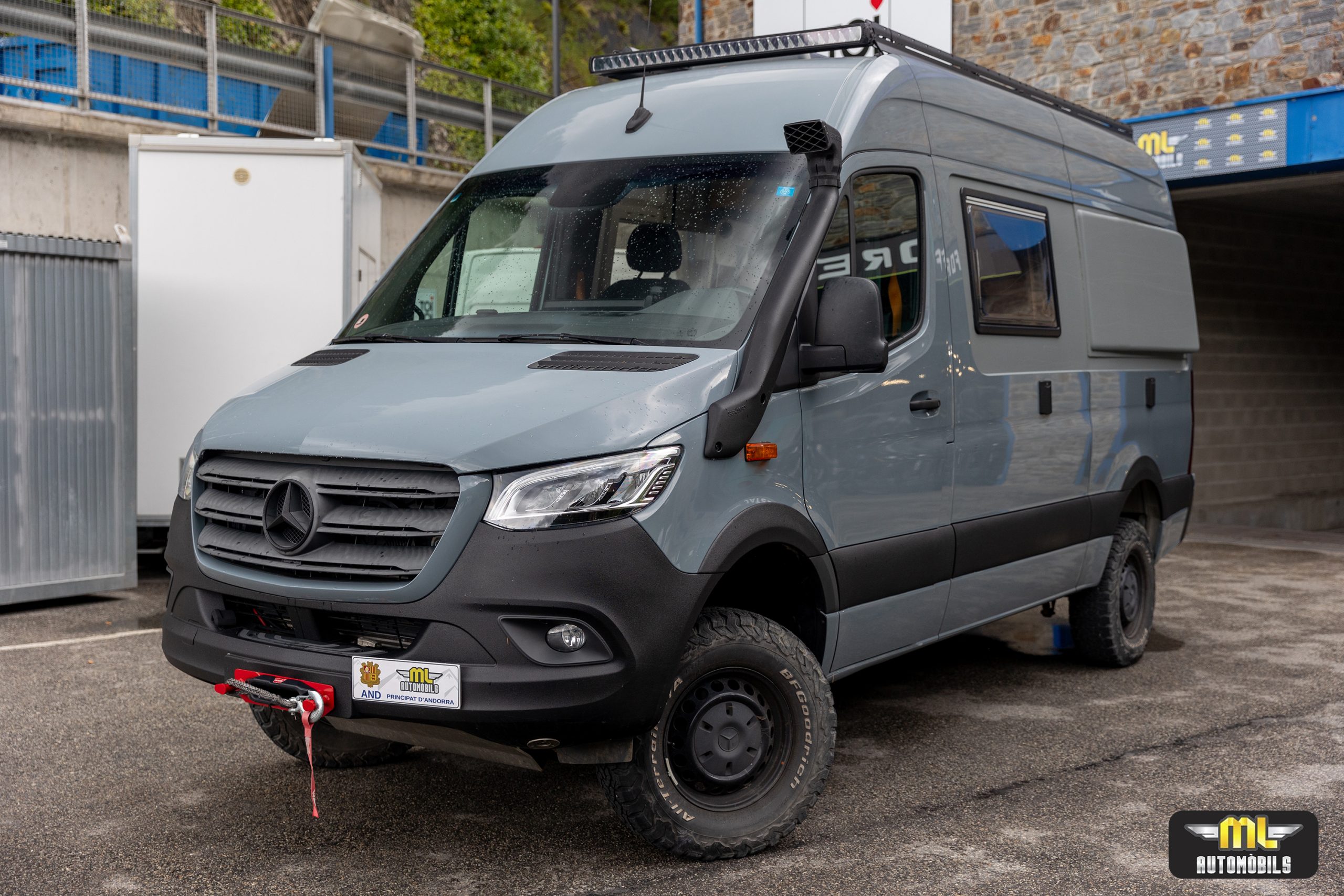 Mercedes benz Sprinter 907 316 CDI 4X4 ML Autom bils