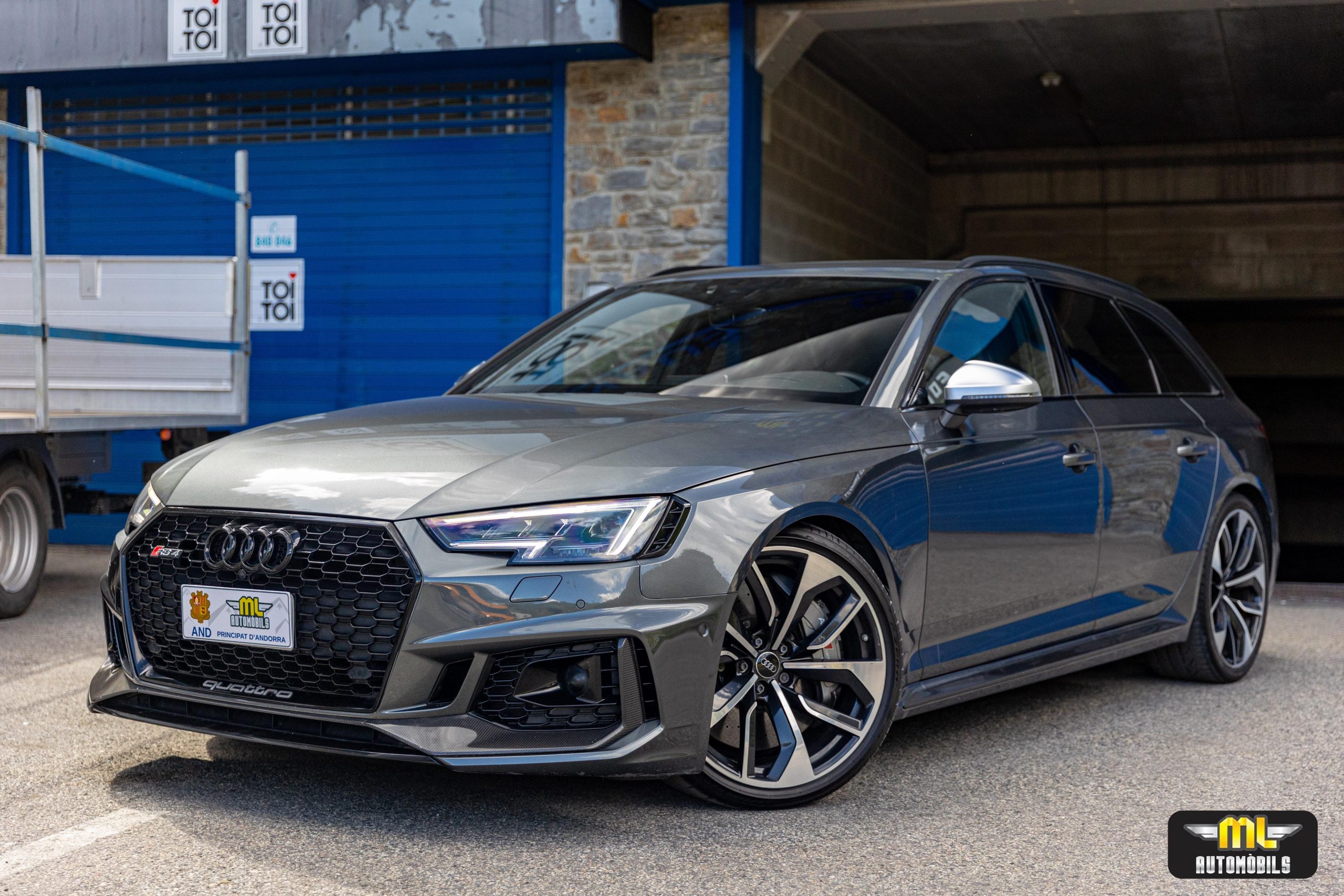 AUDI RS4 AVANT QUATTRO AMB CARBOCERAMICS
