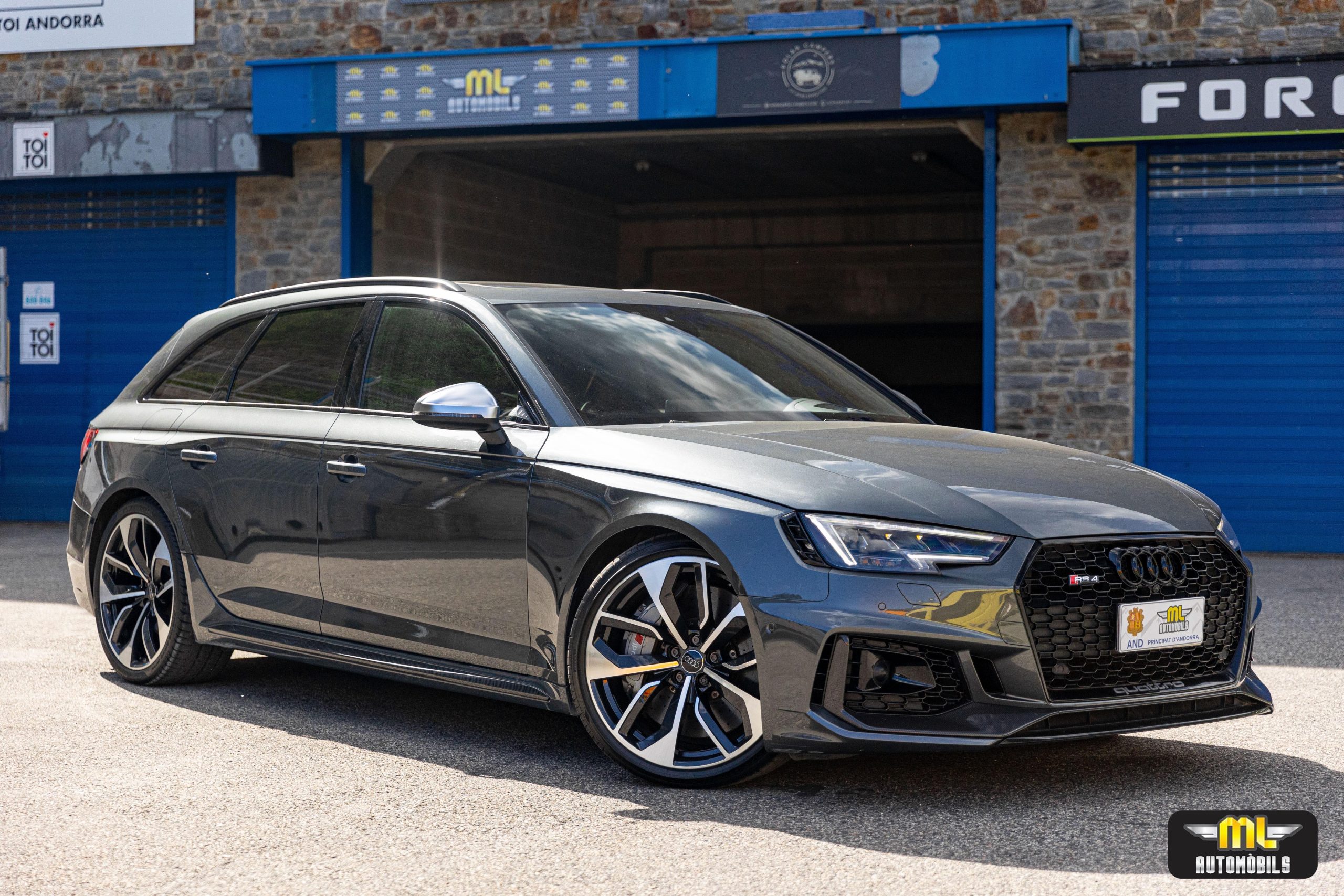 Imagen AUDI RS4 AVANT QUATTRO AMB CARBOCERAMICS