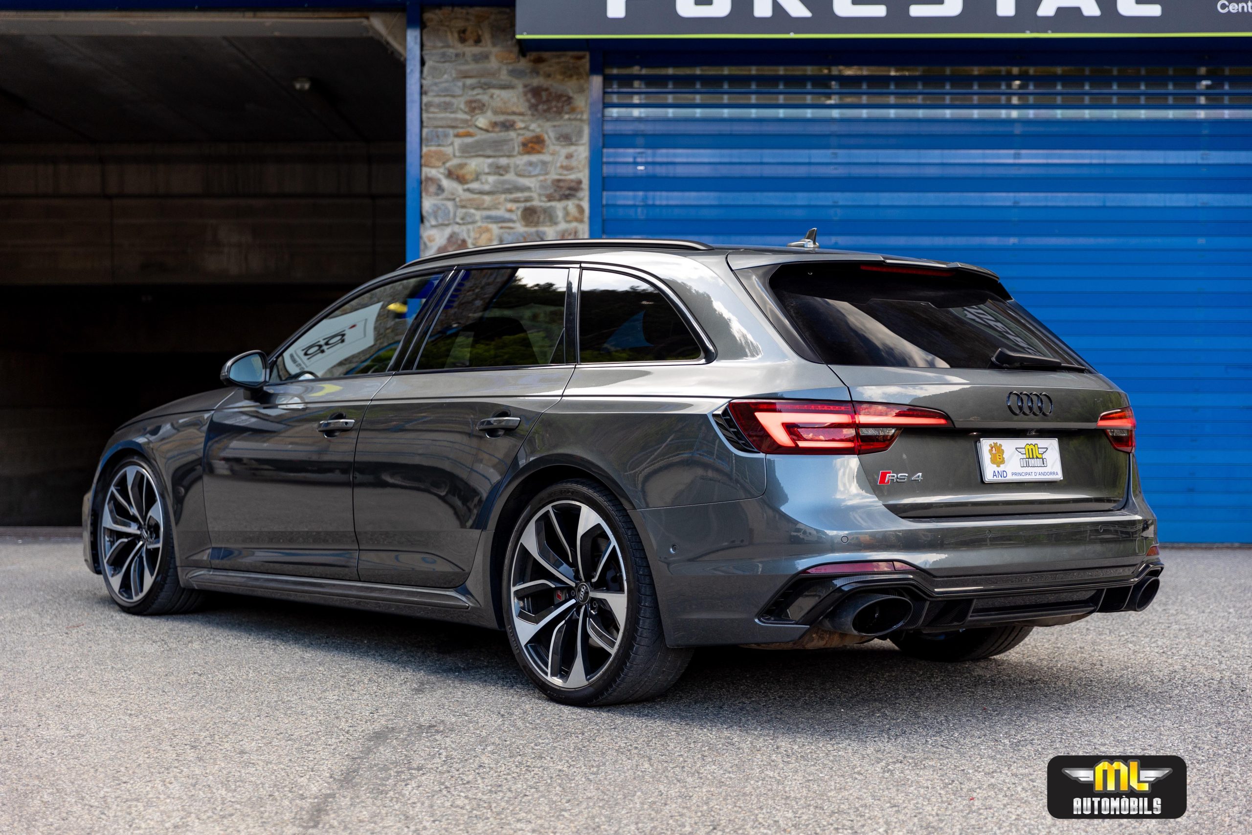 Imagen AUDI RS4 AVANT QUATTRO AMB CARBOCERAMICS