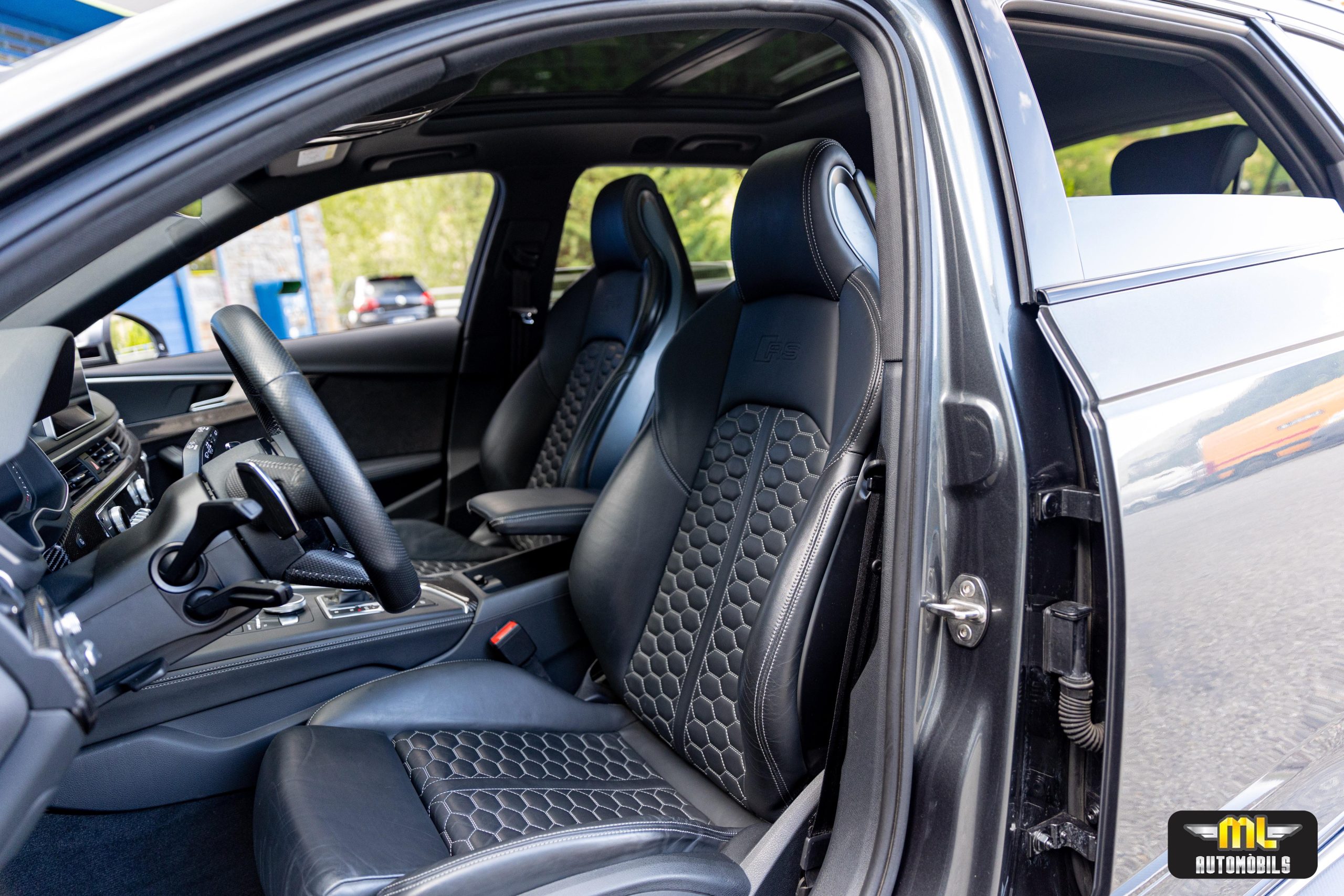 Imagen AUDI RS4 AVANT QUATTRO AMB CARBOCERAMICS