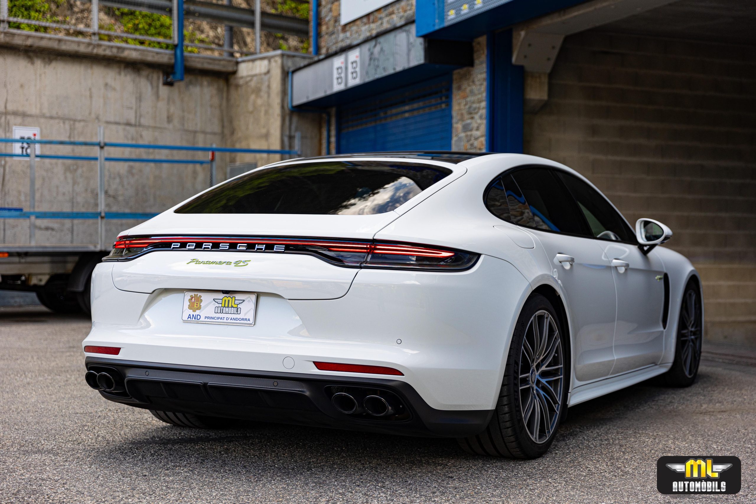 Imagen PORSCHE PANAMERA 4S E-HYBRID