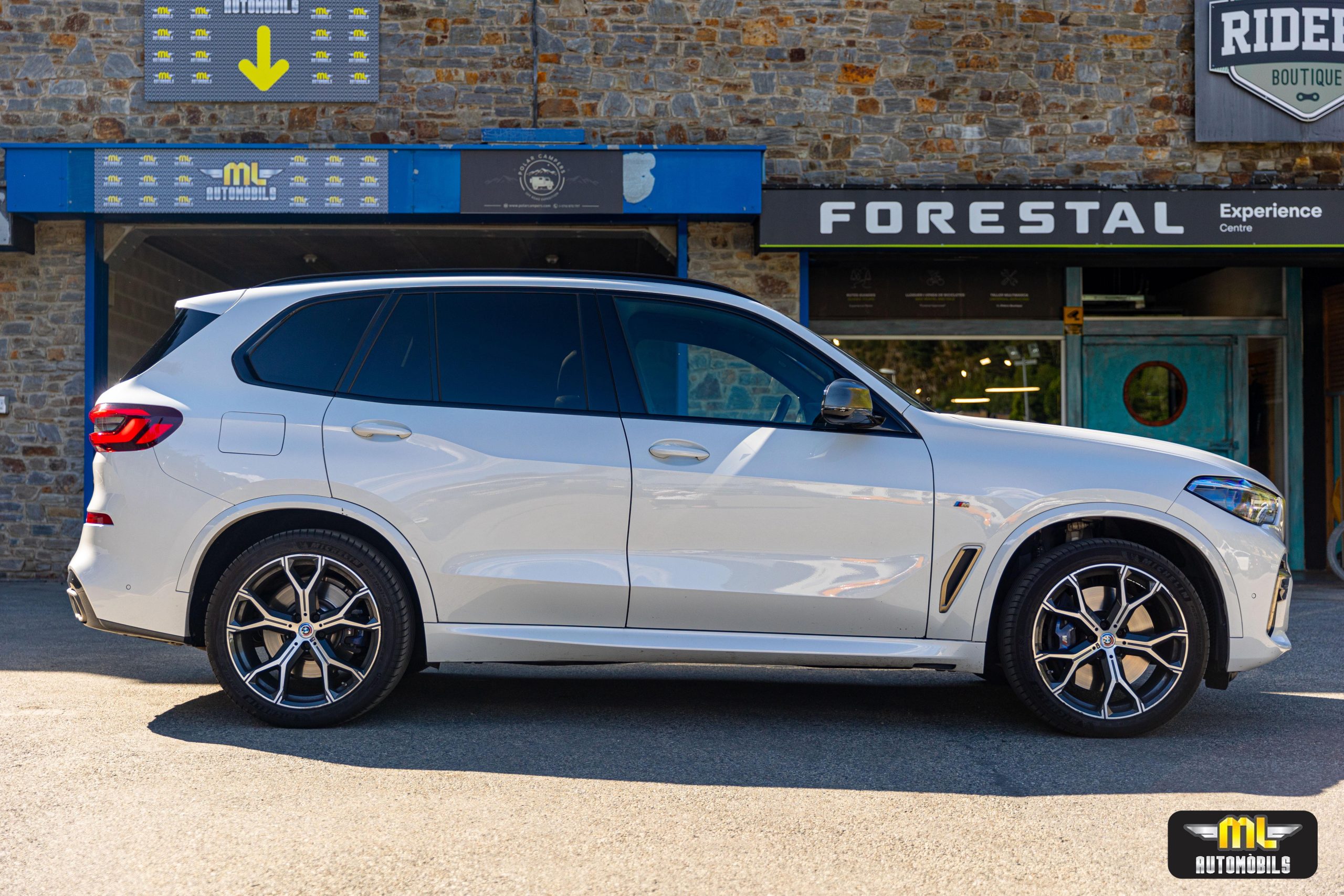 Imagen BMW X5 M50I XDRIVE