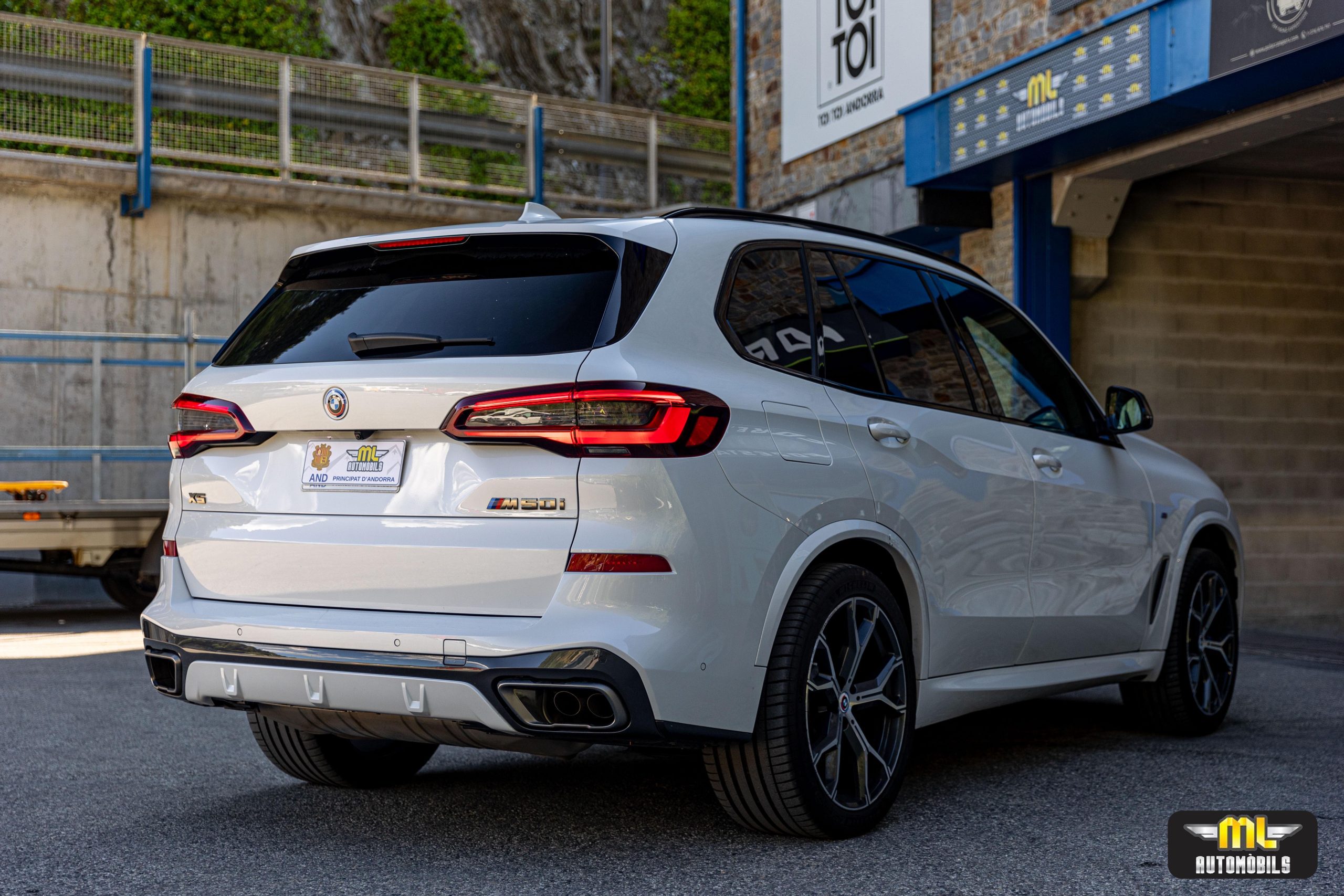 Imagen BMW X5 M50I XDRIVE