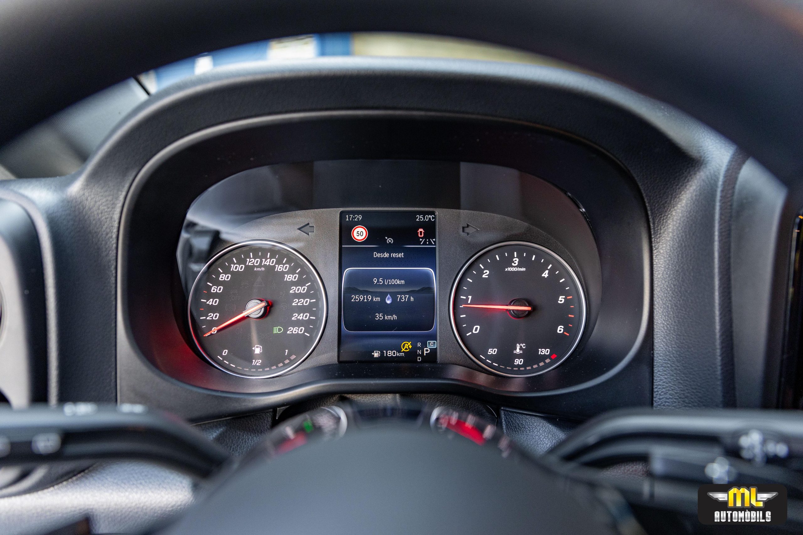 Imagen Mercedes-Benz Vito Tourer 119 CDI 4MATIC PRO COMPACTA