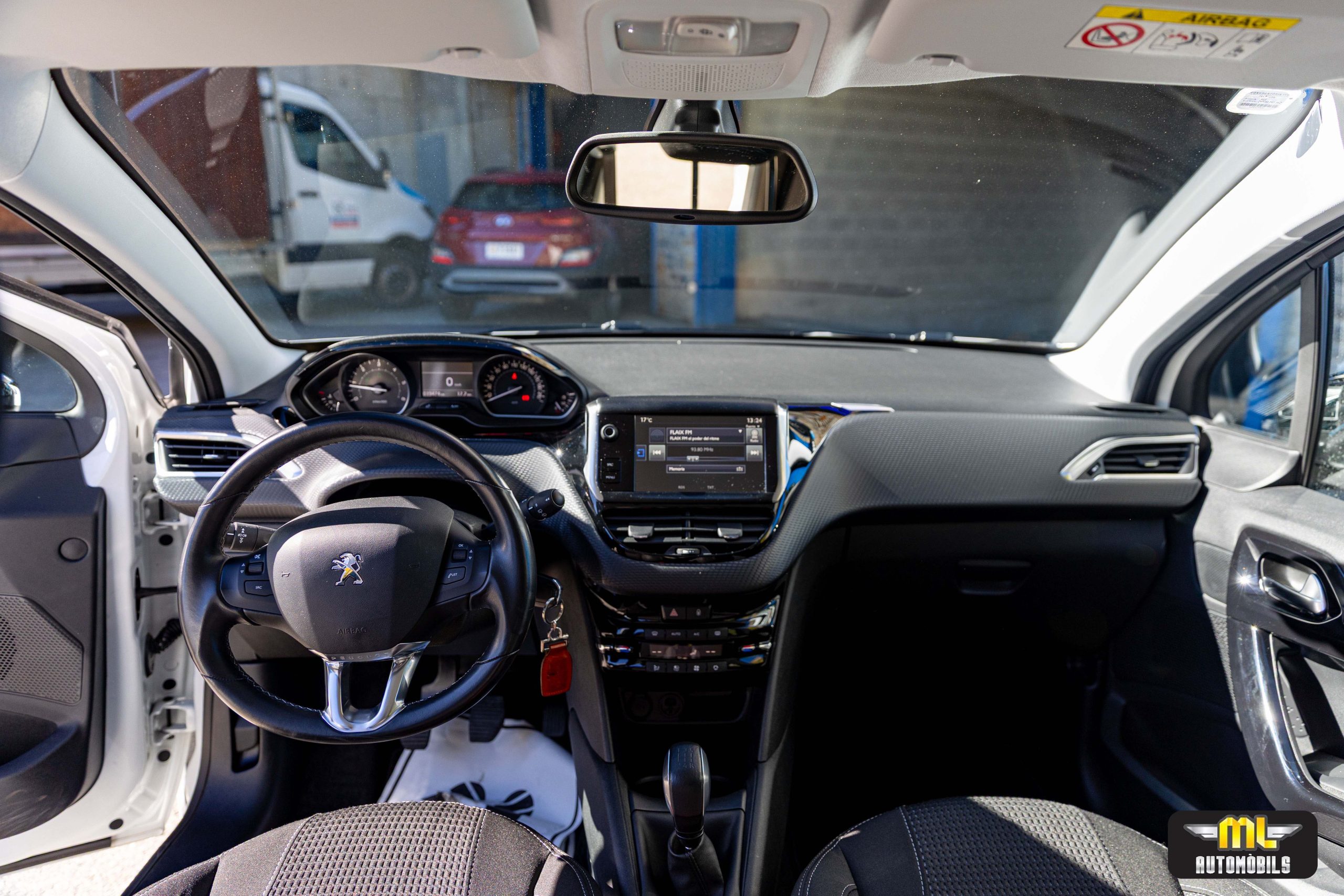 Imagen Peugeot 208 BHDI
