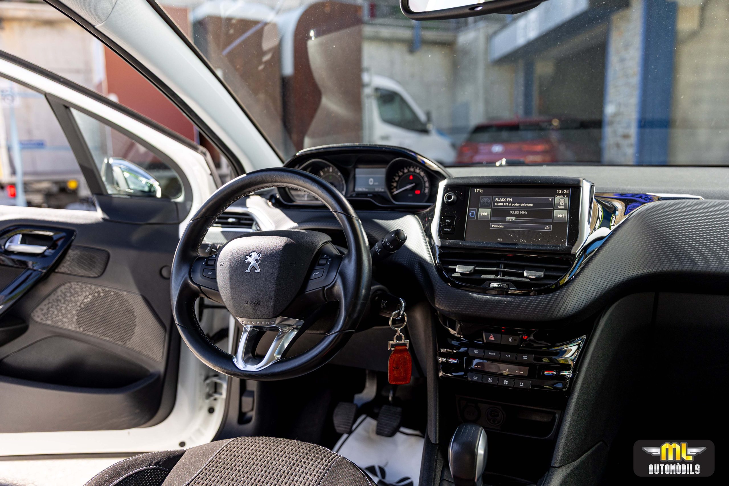 Imagen Peugeot 208 BHDI